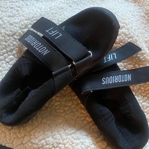 Notorious lift Shoes